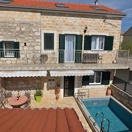 House Tihana Dom wakacyjny Donje Selo na Šolti