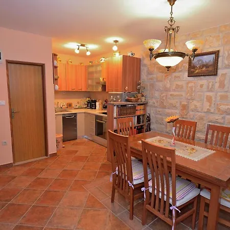 House Tihana Holiday home Donje Selo na Solti